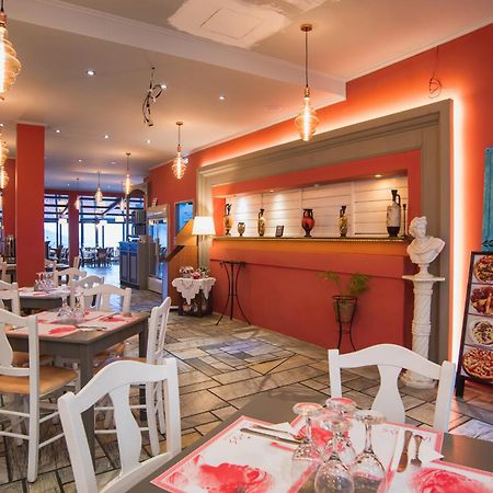 Iniohos Hotel Дельфы Экстерьер фото